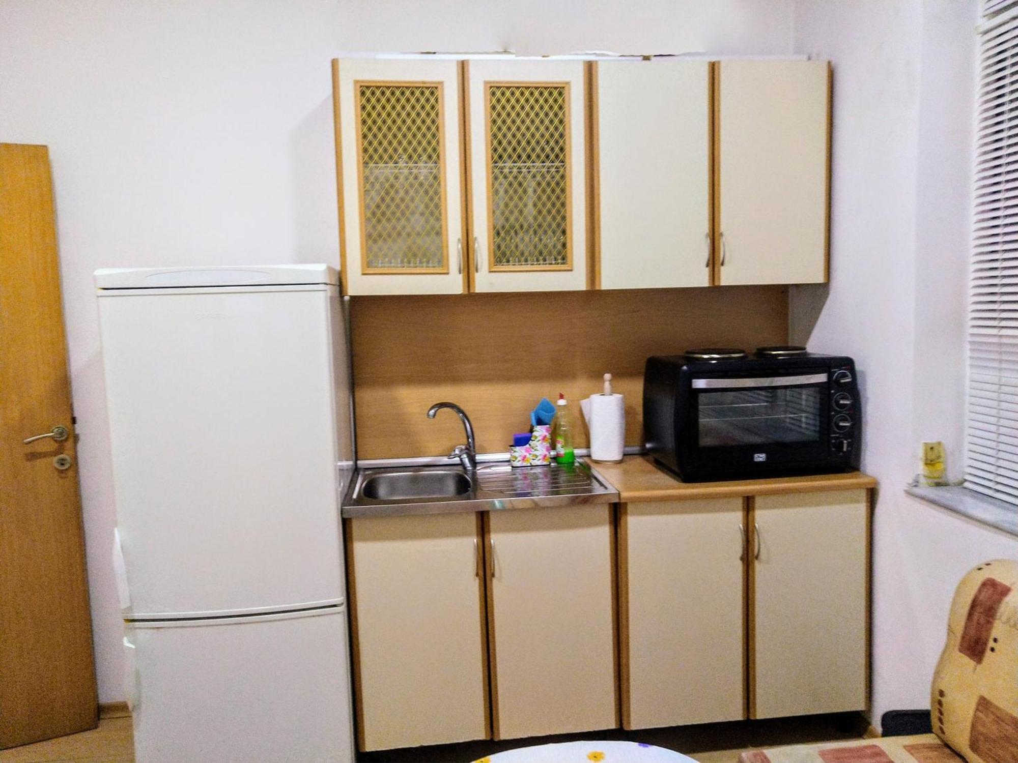 Downtown - Compact Low Cost Flat - 1St Floor Burgas City Exterior foto